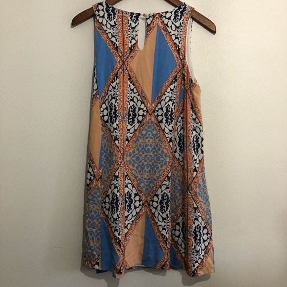 Entro dress - Picture 2 of 5
